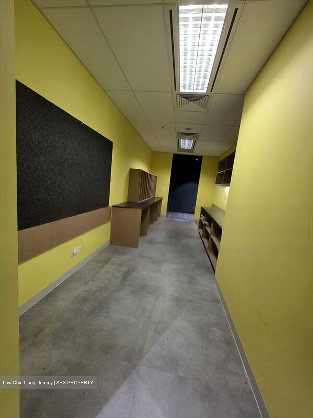 Capital Square (D1), Office #460840281